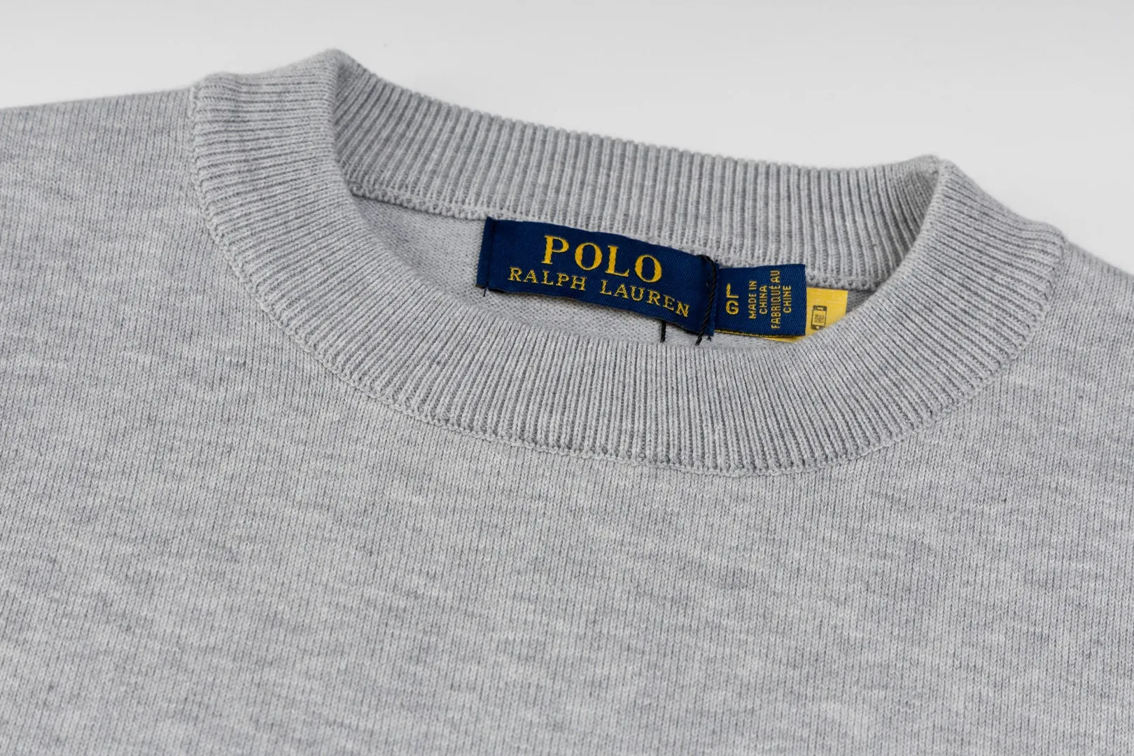 P206 #R80 Ralph Lauren Knitted Pony Embroidered Round Neck Pullover Sweater Official Website Synchronized Same Style for Men and Women Sizes: S-XL Color: White Blue Khaki Army Green Dark Gray Gray Navy Red Label Navy Blue White Label Black White Label Black Red Label Classic Cotton Yarn 100% White Cotton High Quality Goods Classic styles have always been popular! The workmanship details are very good! The simple round neck pullover sweater is always the standard, with classic brand embroidery on the chest! All major stars have the same style! Best for couples. High quality goods! Xinjiang cotton micro-elastic and smooth fabric has excellent quality. Pure cotton is soft and skin-friendly. Size: S M L